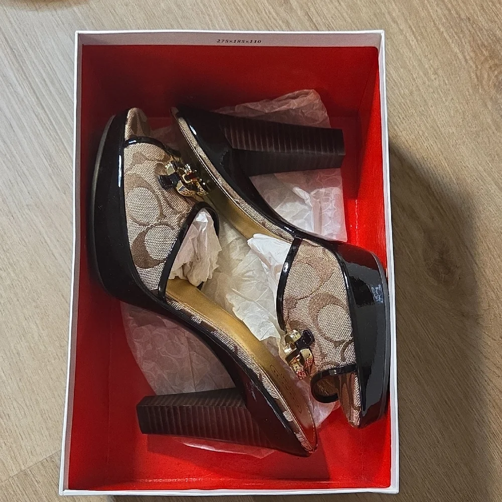 Coach Heels Sz 10 JUSTEEN Style Q369 **NEW** - Picture 3 of 14